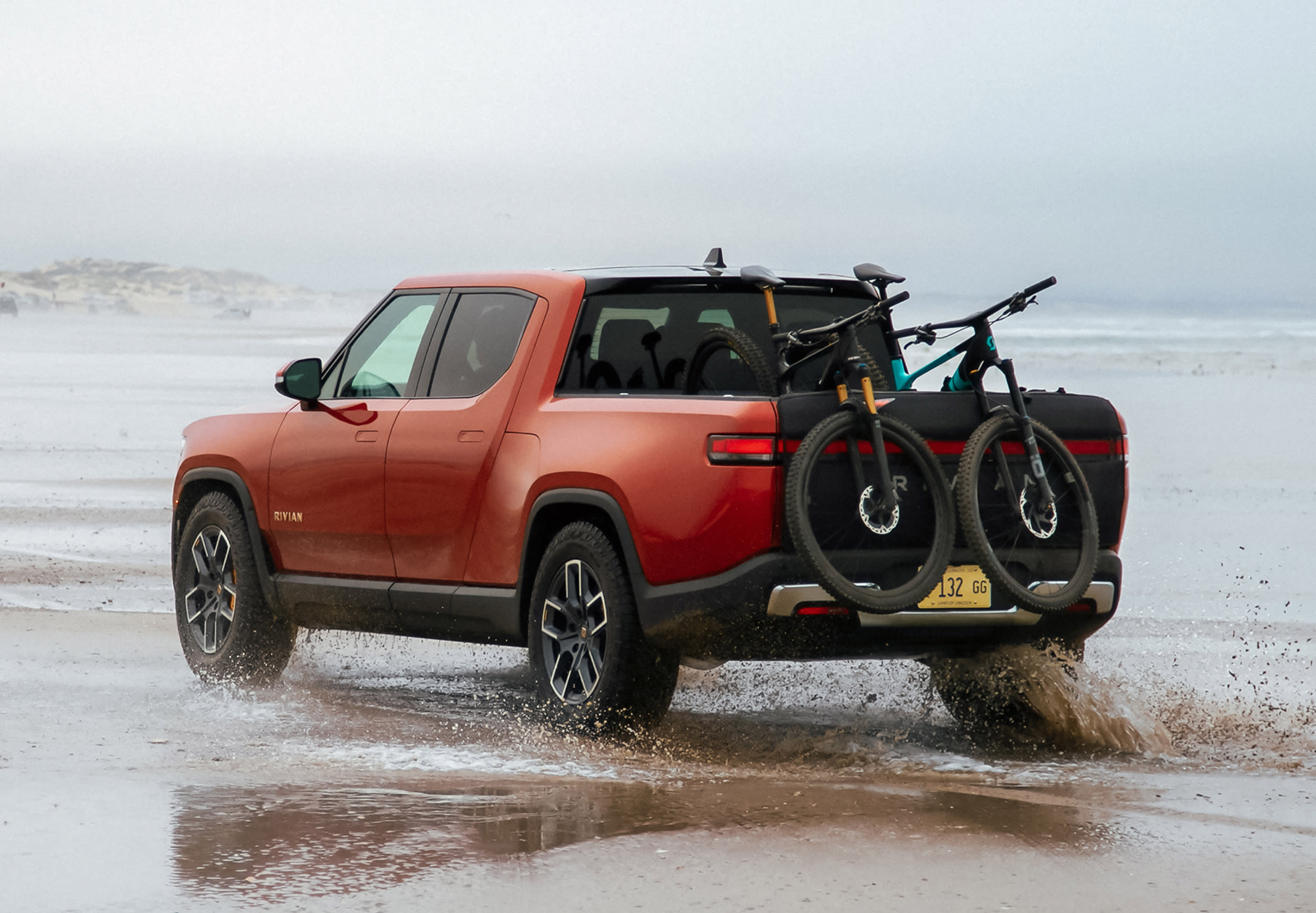最新の激安 Gear Rivian - Shop アクセサリー